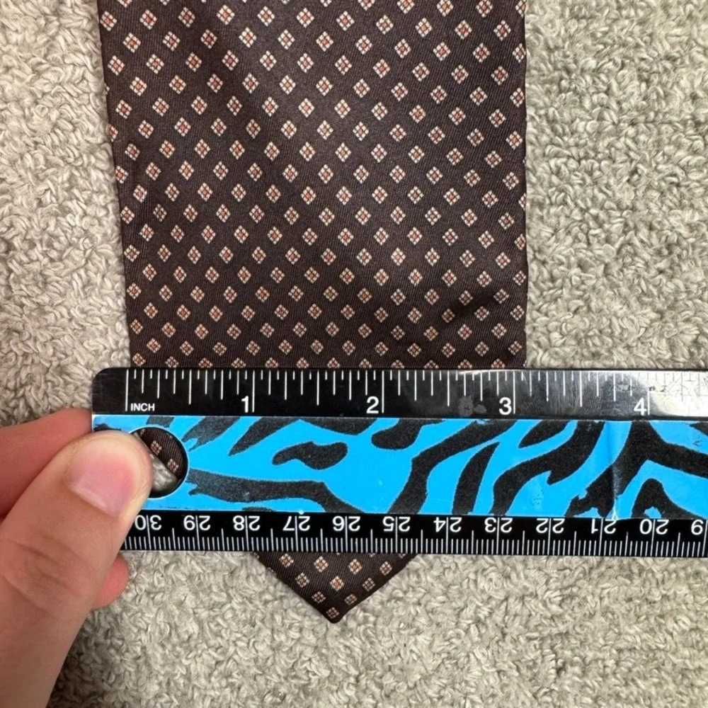 Austin Reed Regent Street Mens Silk Tie Brown Geometric Diamond Pattern VPL 2555